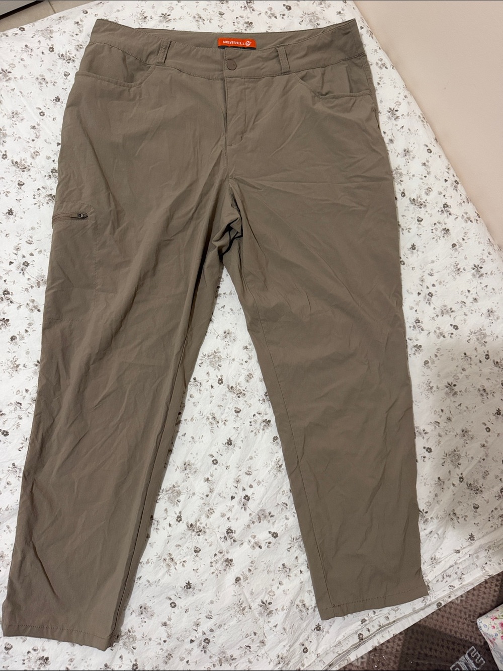 Merrell Men's Cargo Pants in Olive